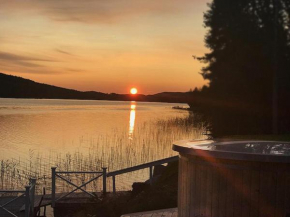 Awesome Home In Bredbyn With Wifi, Sauna And Jacuzzi in Mellansel